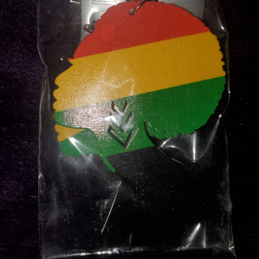 Earring - Picture 2 of 3